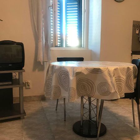 Apartman Gracin Примоштен Екстер'єр фото