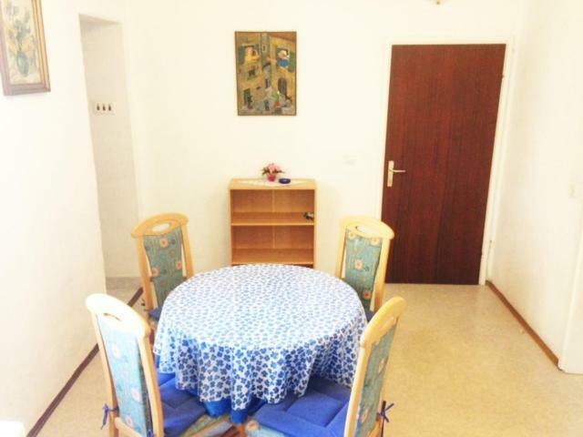 Apartman Gracin Примоштен Екстер'єр фото