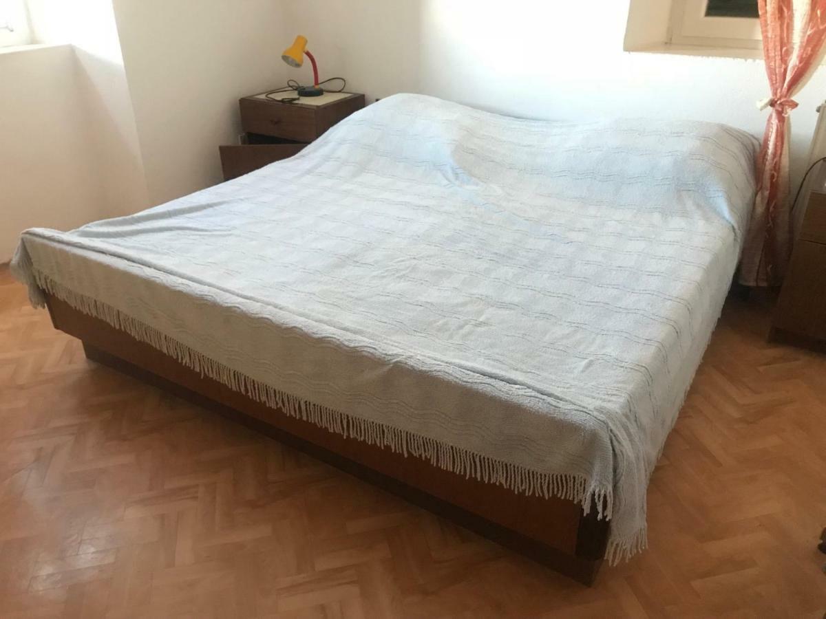 Apartman Gracin Примоштен Екстер'єр фото