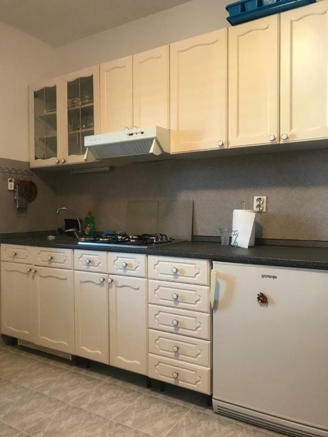 Apartman Gracin Примоштен Екстер'єр фото